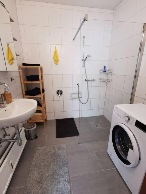 Woerthersee: Gemuetliche Wohnung Klagenfurt am Woerthersee Zewnętrze zdjęcie
