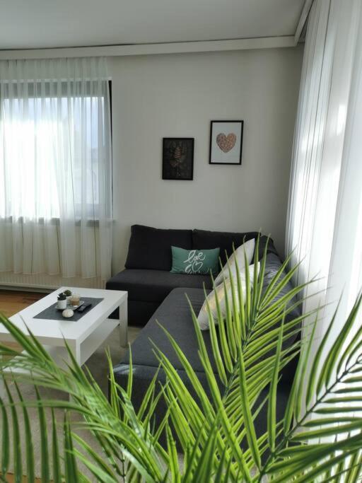 Woerthersee: Gemuetliche Wohnung Klagenfurt am Woerthersee Zewnętrze zdjęcie